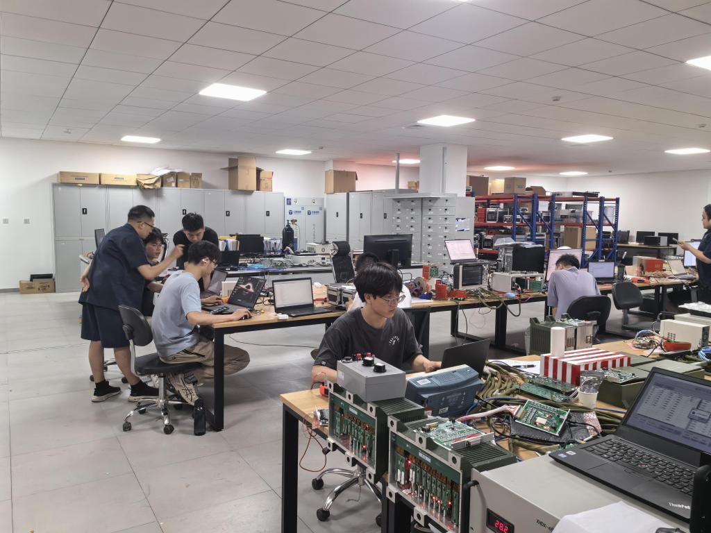 自主可控铸就网络安全新防线——我校科研团队成功研制沙克网络并实现全国产化